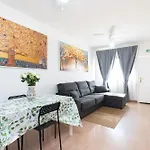 Home2book Calm Living With Terraces אדחה