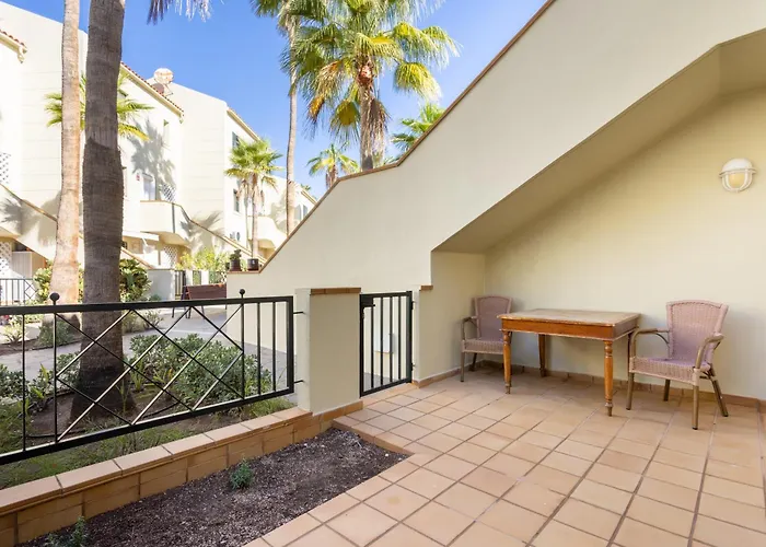 Home2book Calm Living With Terraces *