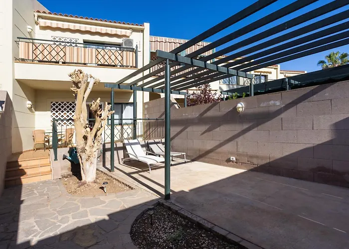 Home2book Calm Living With Terraces דירה אדחה